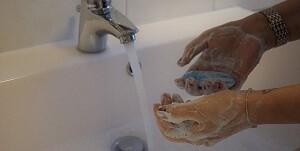 Covid 19 Corona Viren Allessauber Kim Desinfektion Hände waschen