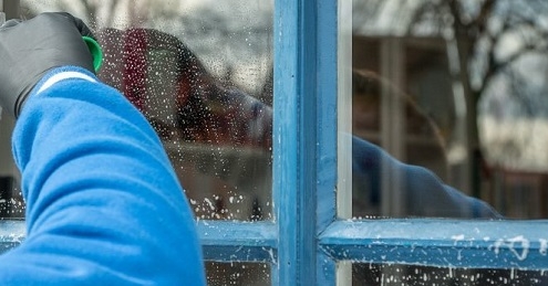 Fensterreinigung Fenster putzen Impraegnieren Gummipflege Glas Glasfassade Allessauber