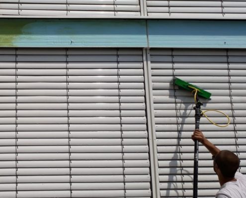 Jalousienreinigung Aussenjalousien reinigen Lamellenreinigung Raffstore Reinigung Rolllädenreinigung Allessauber Kim