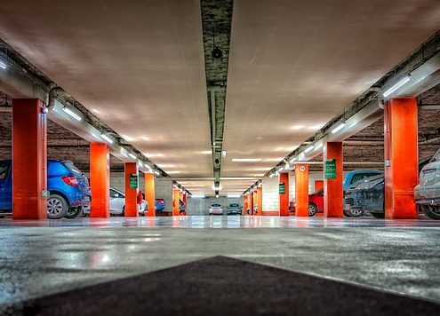 Garage Reinigung Tiefgarage Einkaufszentrum Shopping Center Filliale Einkaufspassage Geschäft Fensterreinigung Büro putzen Warteraum Konferenzzimmer Rezeption ALLESSAUBER