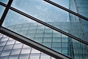 Glasfassadenreinigung Industriekletterer Fassadenreinigung Hochhaus reinigen Dachfenster Hochhausreinigung Allessauber
